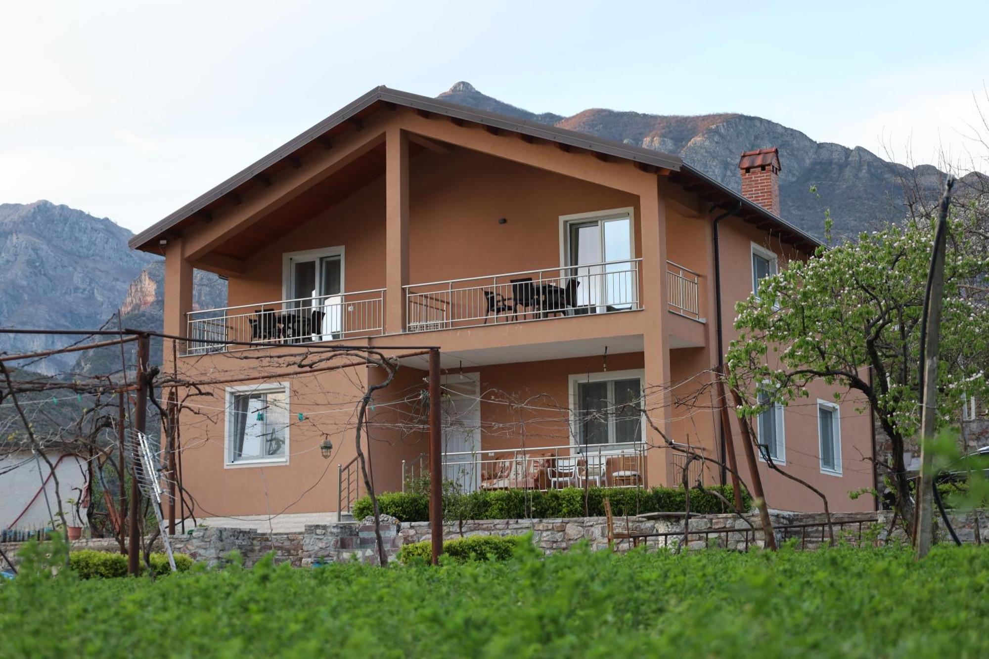 Koman_Lakeview_Apartments Shkodër Buitenkant foto